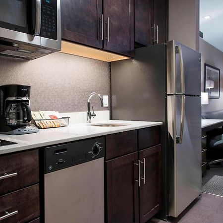 Towneplace Suites By Marriott Boston Logan Airport/Челси Экстерьер фото