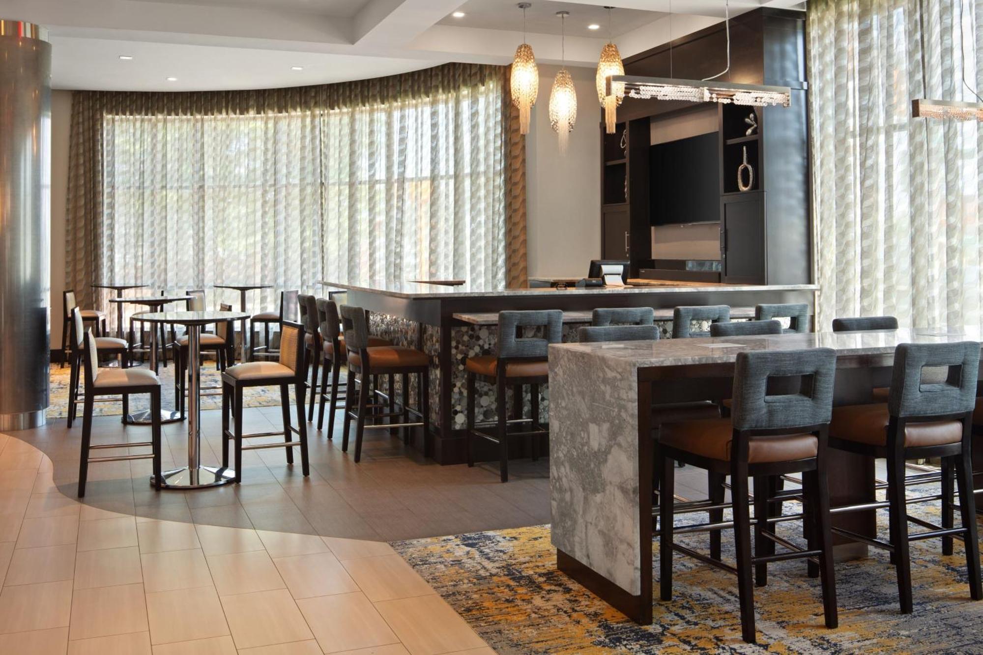 Towneplace Suites By Marriott Boston Logan Airport/Челси Экстерьер фото