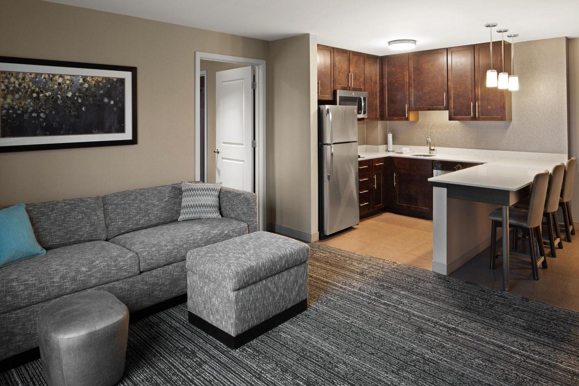 Towneplace Suites By Marriott Boston Logan Airport/Челси Экстерьер фото