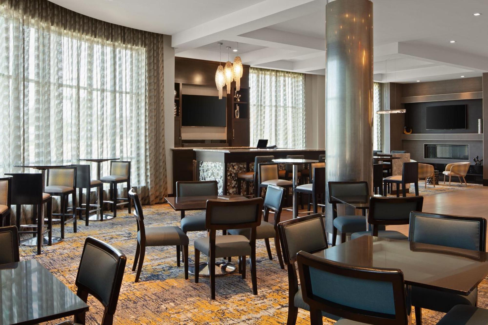 Towneplace Suites By Marriott Boston Logan Airport/Челси Экстерьер фото