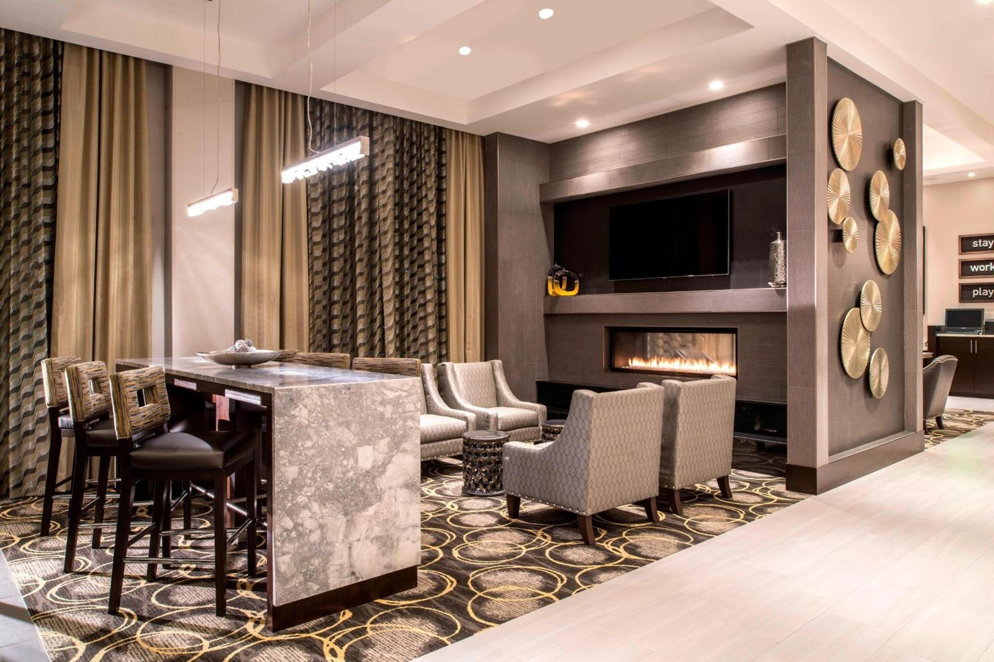 Towneplace Suites By Marriott Boston Logan Airport/Челси Экстерьер фото