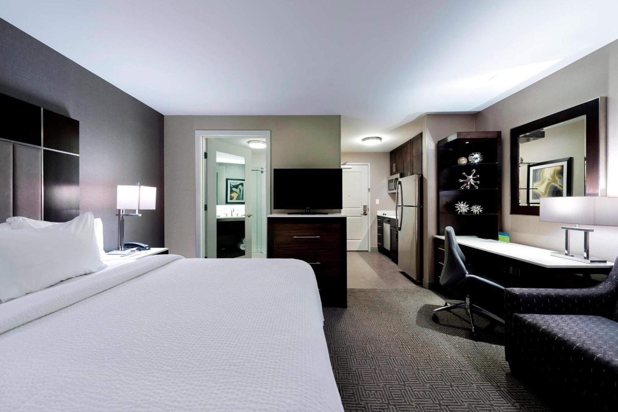 Towneplace Suites By Marriott Boston Logan Airport/Челси Экстерьер фото
