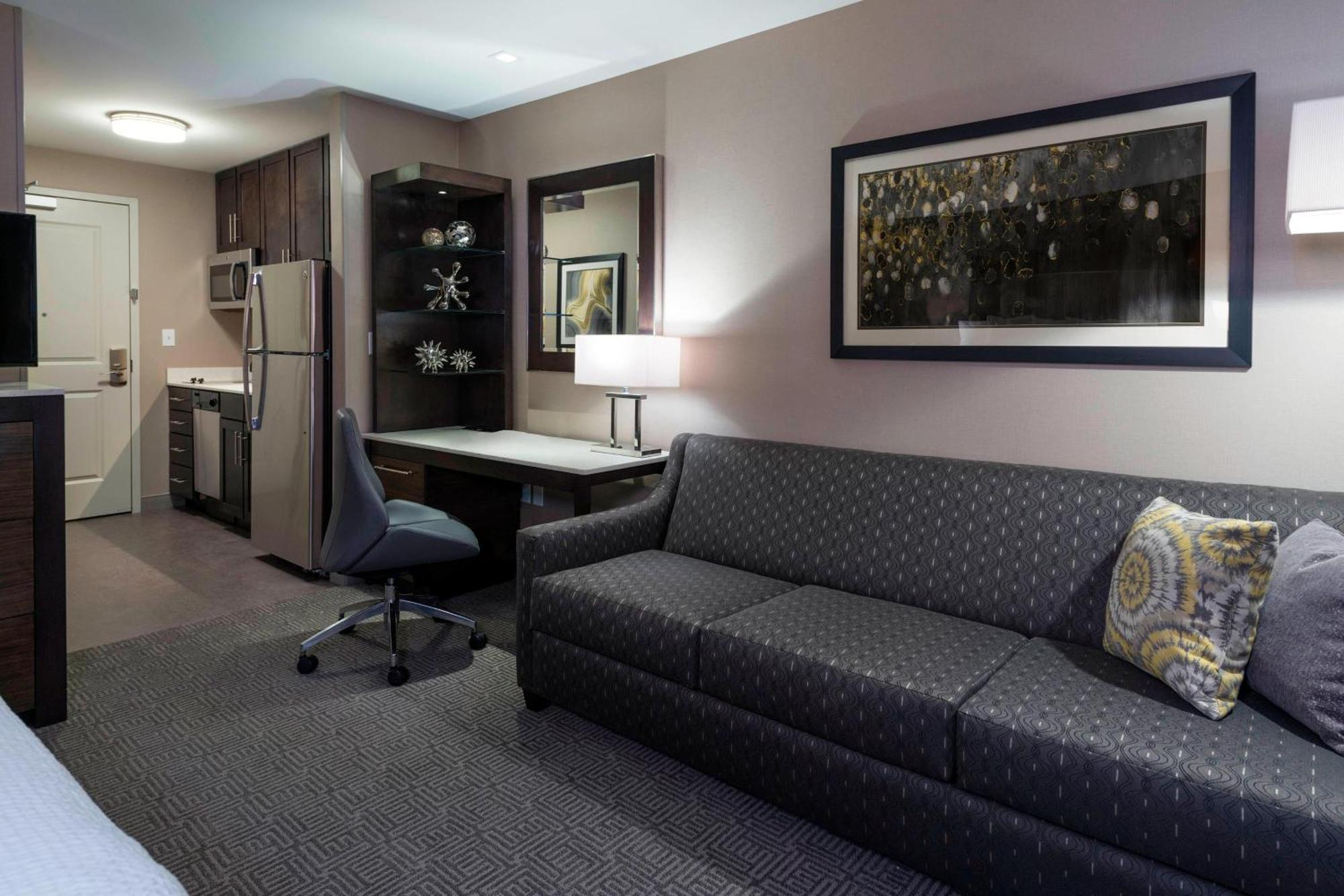 Towneplace Suites By Marriott Boston Logan Airport/Челси Экстерьер фото